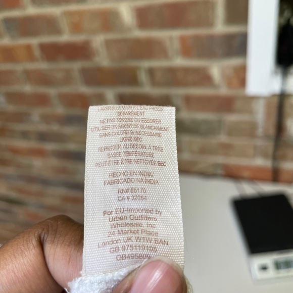 Free People Blouse Lace Inset Button Front‎ Long Sleeves High-Low Hem White W M - Picture 11 of 12